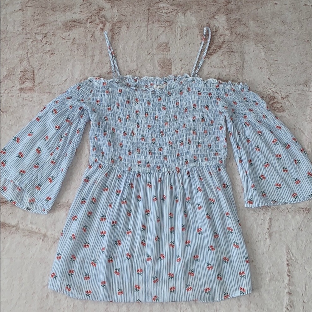 Super cute long floral top